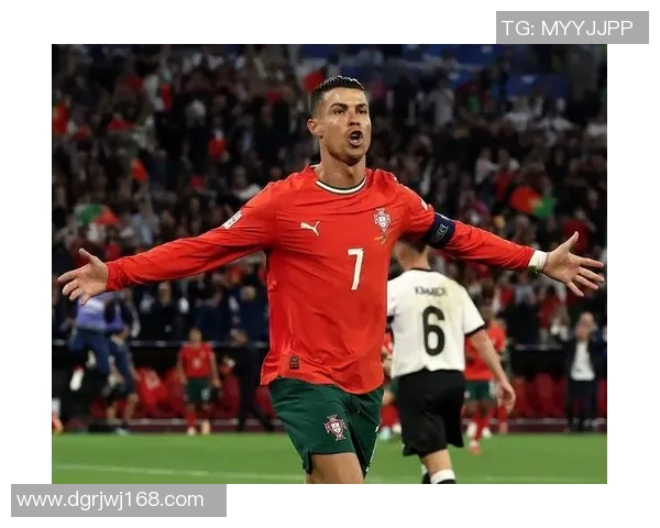 足球明星C罗身价高的背后原因与市场影响分析 足球明星C罗身价高的背后原因与市场影响分析