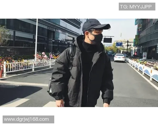 冬季时尚指南足球明星冬装穿搭风格大揭秘与搭配技巧分享