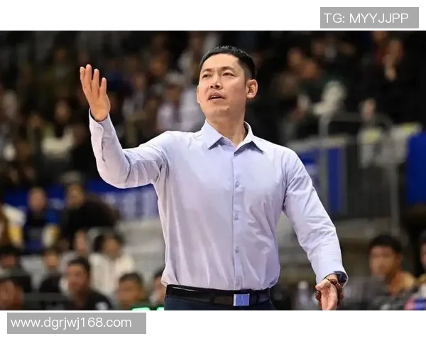 张庆鹏：从篮球场的拼搏者到人生舞台的追梦人