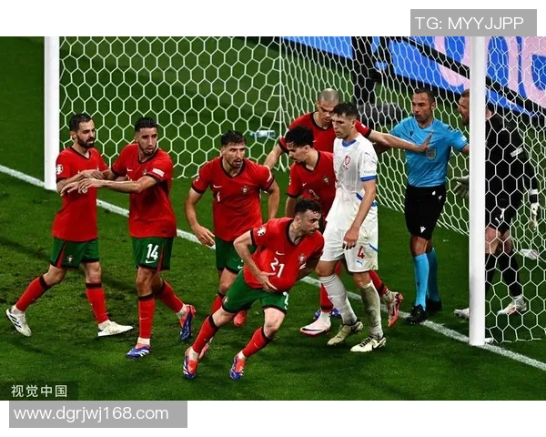 捷克队在欧洲杯预选赛中的最新动态与备战情况分析